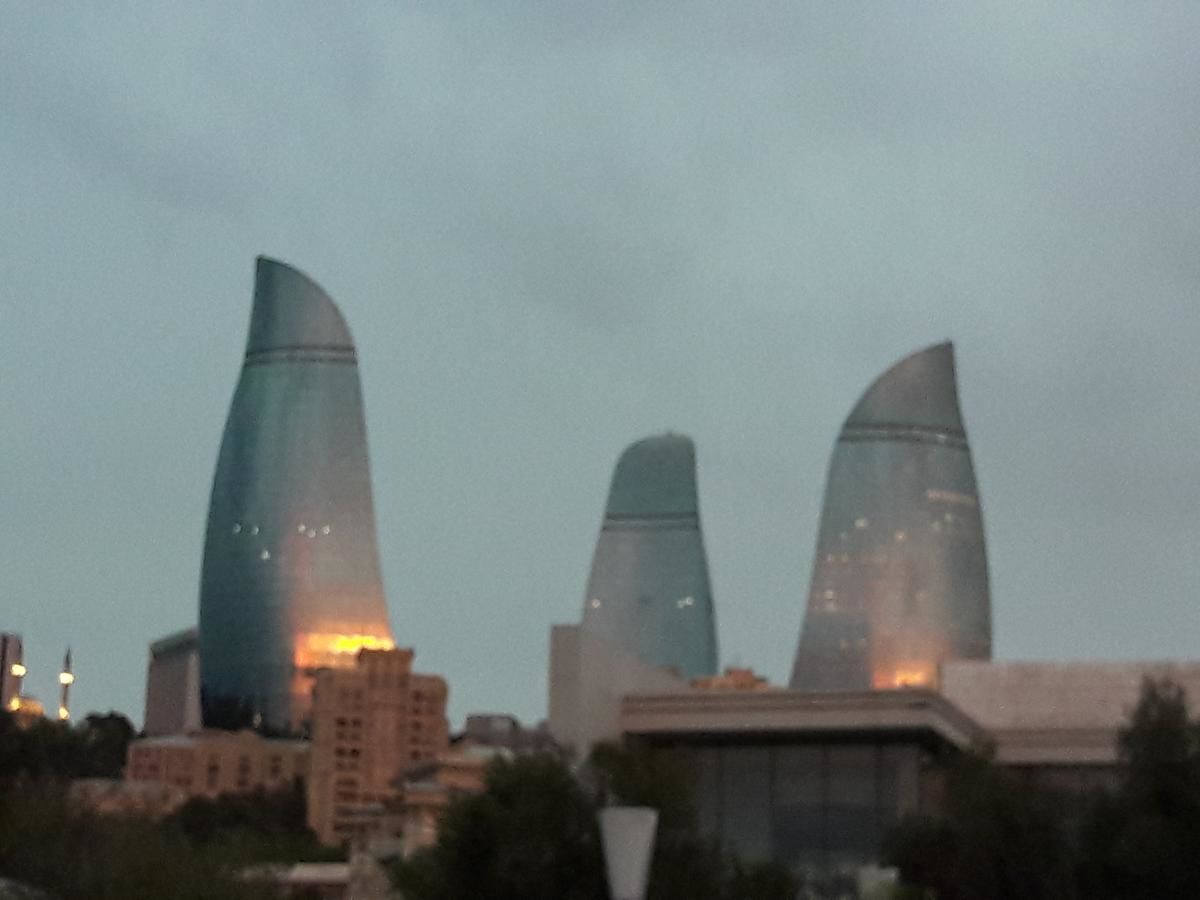 Апартаменты CENTR BAKU. 4 Bedrooms. Баку-5
