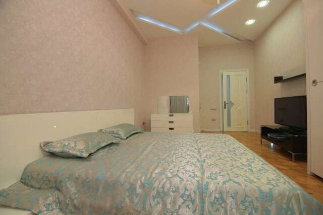 Апартаменты CENTR BAKU. 4 Bedrooms. Баку-18