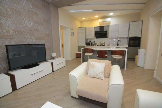 Апартаменты CENTR BAKU. 4 Bedrooms. Баку-33