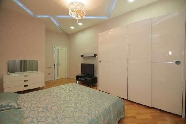 Апартаменты CENTR BAKU. 4 Bedrooms. Баку-56