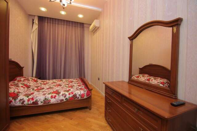 Апартаменты CENTR BAKU. 4 Bedrooms. Баку-9